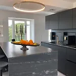 Penthouse Mit Kamin, Dachterrasse, Meerblick, Gasgrill, Klimaanlage, Luxus-design-apartment, 2 Minuten Zum Binz
