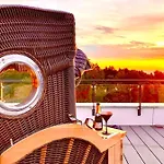 Penthouse Mit Kamin, Dachterrasse, Meerblick, Gasgrill, Klimaanlage, Luxus-design-apartment, 2 Minuten Zum