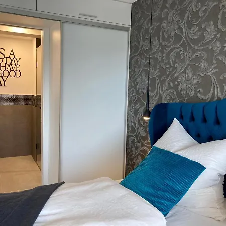 Penthouse Mit Kamin, Dachterrasse, Meerblick, Gasgrill, Klimaanlage, Luxus-design-apartment, 2 Minuten Zum 宾茨