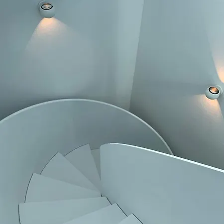 Appartement Penthouse Mit Kamin, Dachterrasse, Meerblick, Gasgrill, Klimaanlage, Luxus-design-apartment, 2 Minuten Zum *