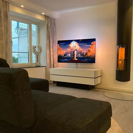 Penthouse Mit Kamin, Dachterrasse, Meerblick, Gasgrill, Klimaanlage, Luxus-design-apartment, 2 Minuten Zum Appartement Binz