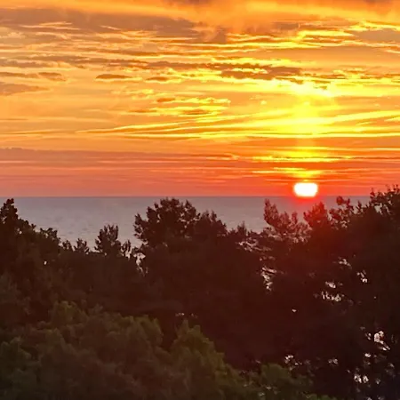 Penthouse Mit Kamin, Dachterrasse, Meerblick, Gasgrill, Klimaanlage, Luxus-design-apartment, 2 Minuten Zum Appartement *