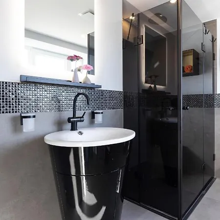 Penthouse Mit Dachterrasse, Meerblick, Klimaanlage, Gasgrill, Kamin, Luxus-design-apartment, 2 Minuten Zum דירה