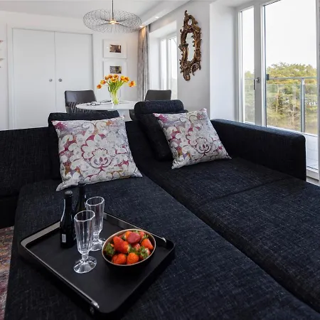 Appartement Penthouse Mit Kamin, Dachterrasse, Meerblick, Gasgrill, Klimaanlage, Luxus-design-apartment, 2 Minuten Zum Binz