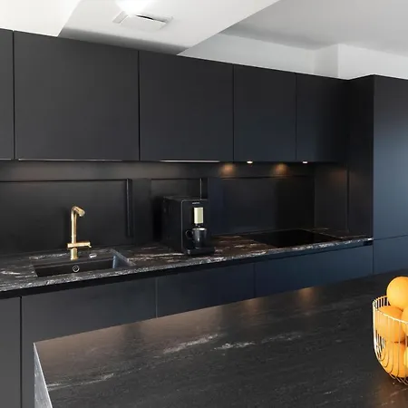 דירה Penthouse Mit Dachterrasse, Meerblick, Klimaanlage, Gasgrill, Kamin, Luxus-design-apartment, 2 Minuten Zum *
