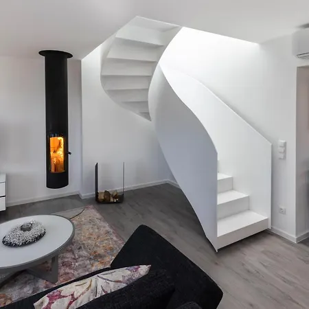 Penthouse Mit Kamin, Dachterrasse, Meerblick, Gasgrill, Klimaanlage, Luxus-design-apartment, 2 Minuten Zum Appartement *