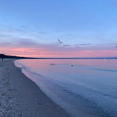 Penthouse Mit Kamin, Dachterrasse, Meerblick, Gasgrill, Klimaanlage, Luxus-design-apartment, 2 Minuten Zum Appartement